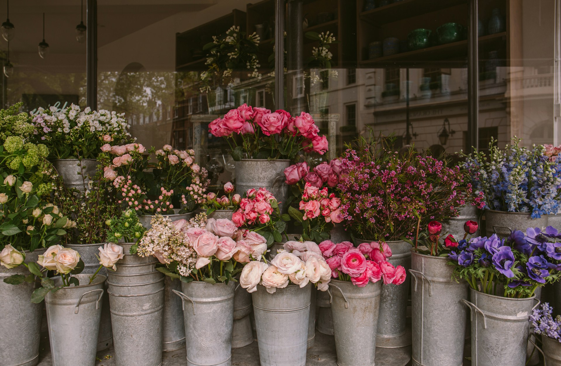 London Flower Delivery: 9 Florists and Services Compared